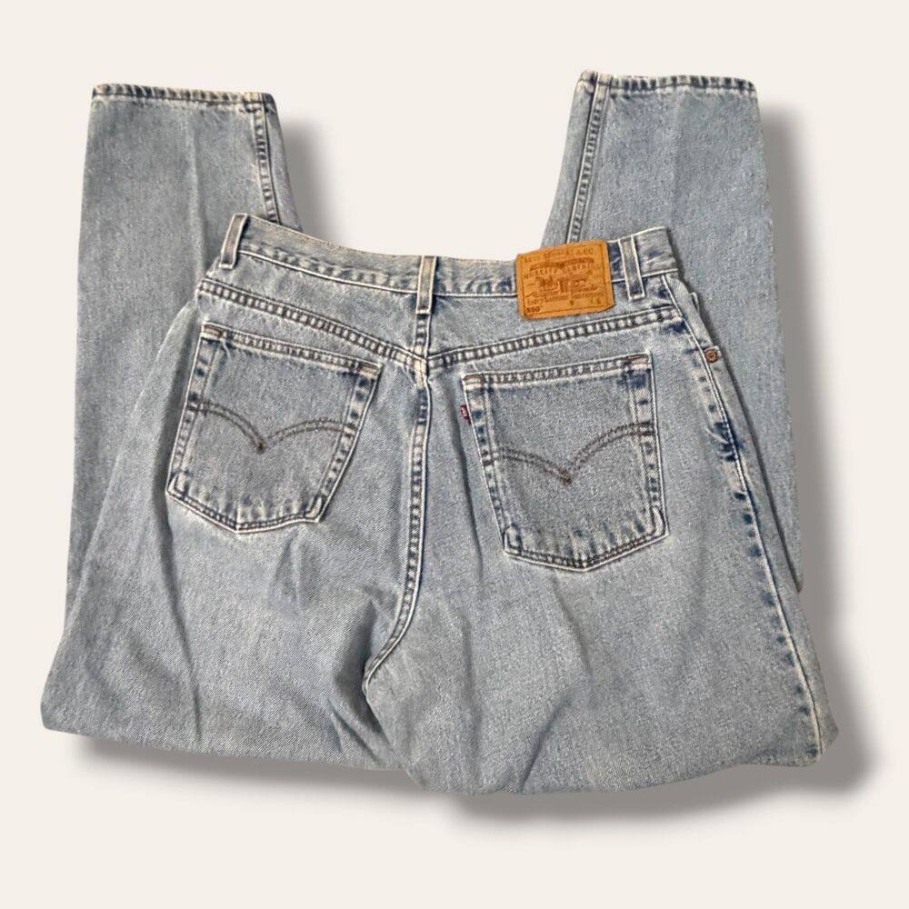Levis Jeans Womens 16 Reg 550 Relaxed Fit Tapered Leg Light Wash Denim VTG